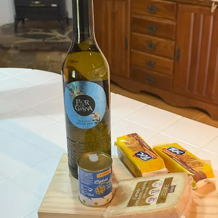 Chalet De La Montaña - *